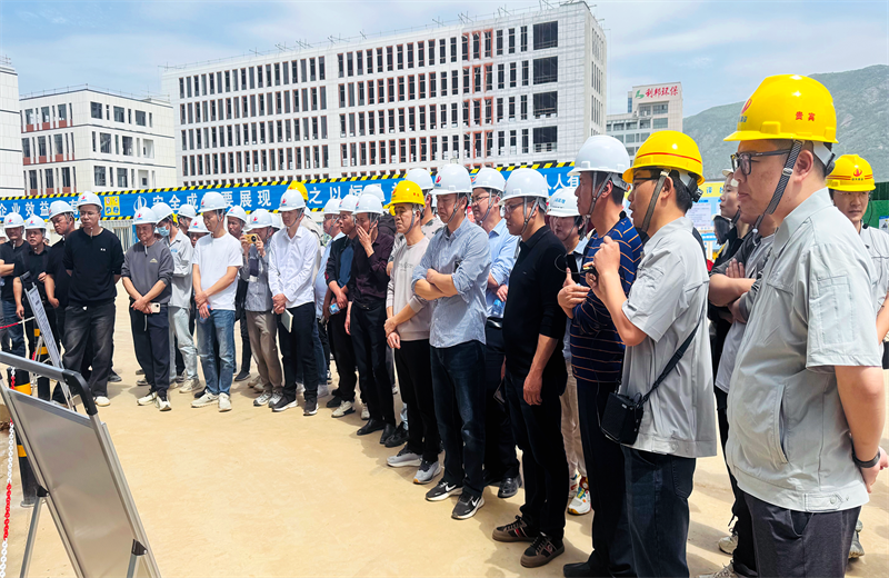 2025年4月17日，由莆田市涵江区住房和城乡建设局主办、AG旗舰厅三建承办的钢筋安装工程质量防控现场交流会在联东U谷·涵江海峡智造产业谷一期成功召开。